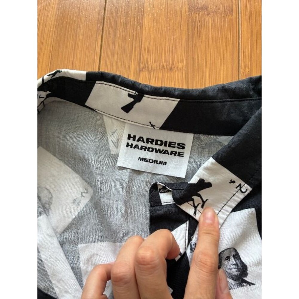 Hardies Hardware Men's Black White Card Shirt - Men's Medium - Picture 3 of 3